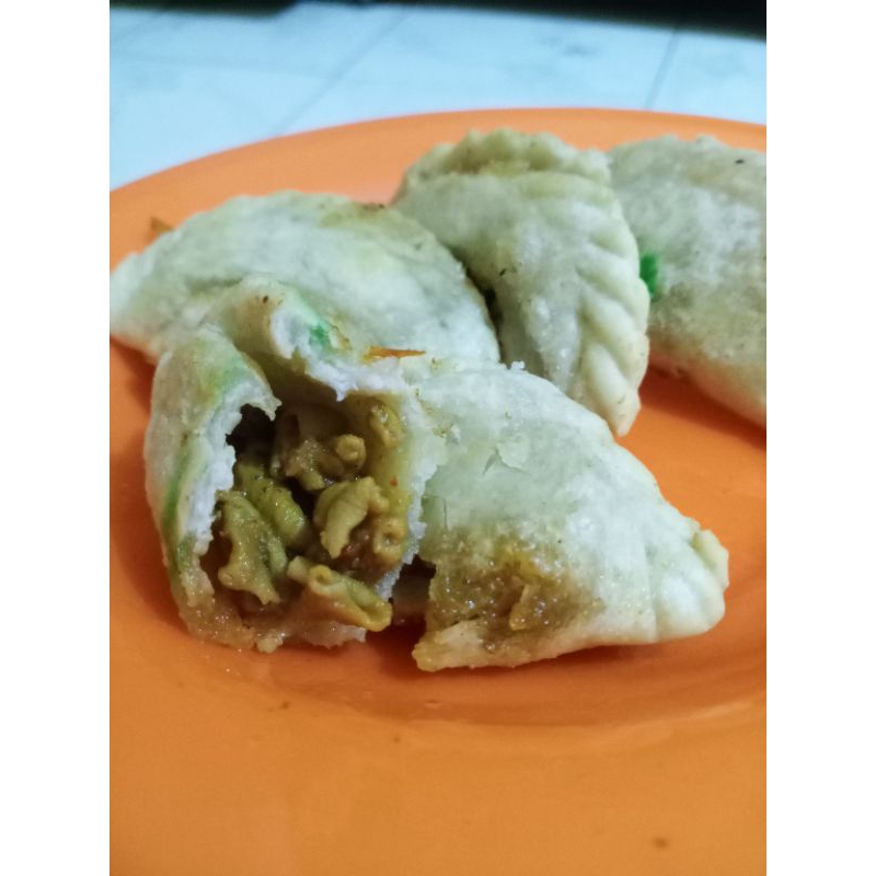 Cireng isi usus mercon by Njajan_yukkk