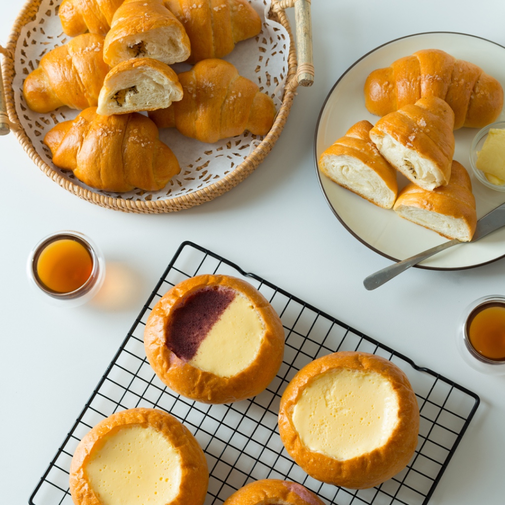 

Paket Hampers Chinese (Package H Mix Bread)