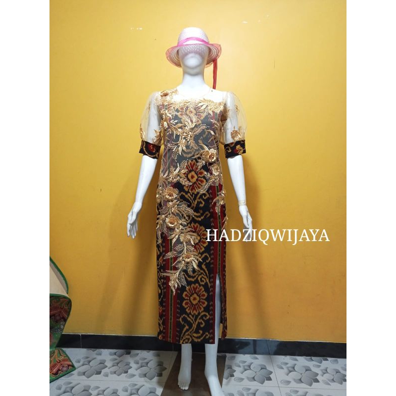 GAUN TENUN PANJANG KOMBINASI BROKAT