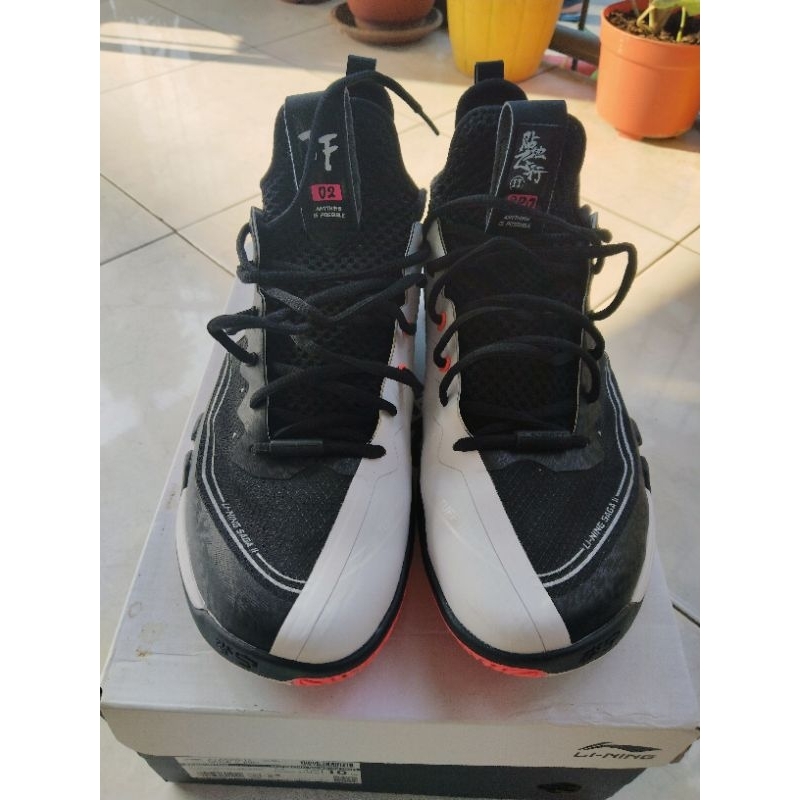 sepatu badminton lining saga 2 pro
