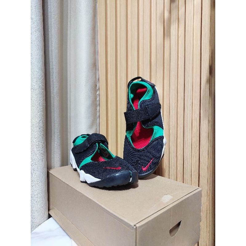 Nike Air Rift Sneaker Black University Red (New With Box)