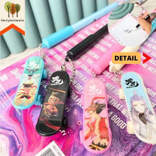 

Pulpen Gel Gantungan Skateboard Kecil Anime Api Tinta Hitam PG-1062 Stationery