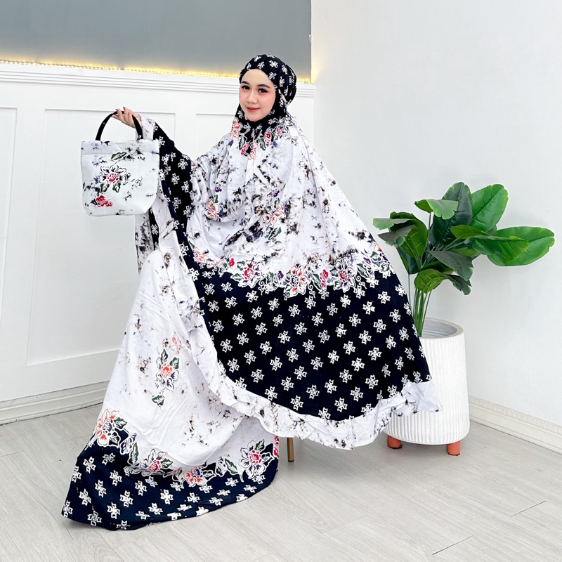 Mukena batik cap putih hitam