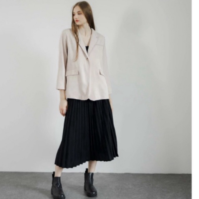 Outer Ivory This Is April Preloved