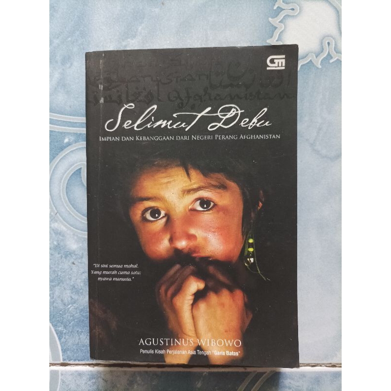 Original Selimut Debu oleh Agustinus Wibowo