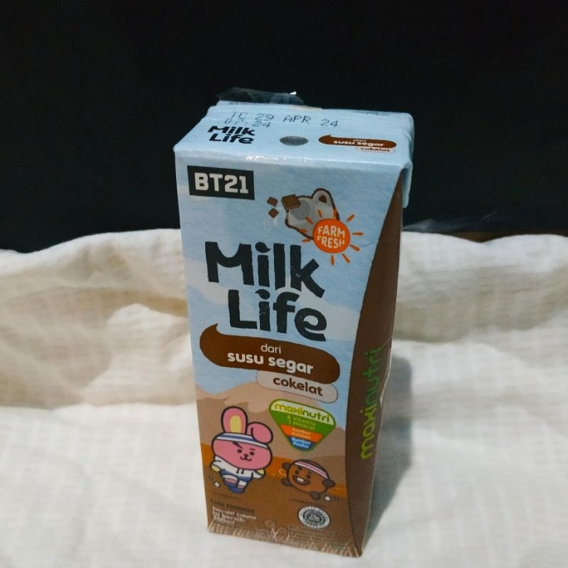 

Milk life Susu UHT 200 ml 115 ml kemasan kids