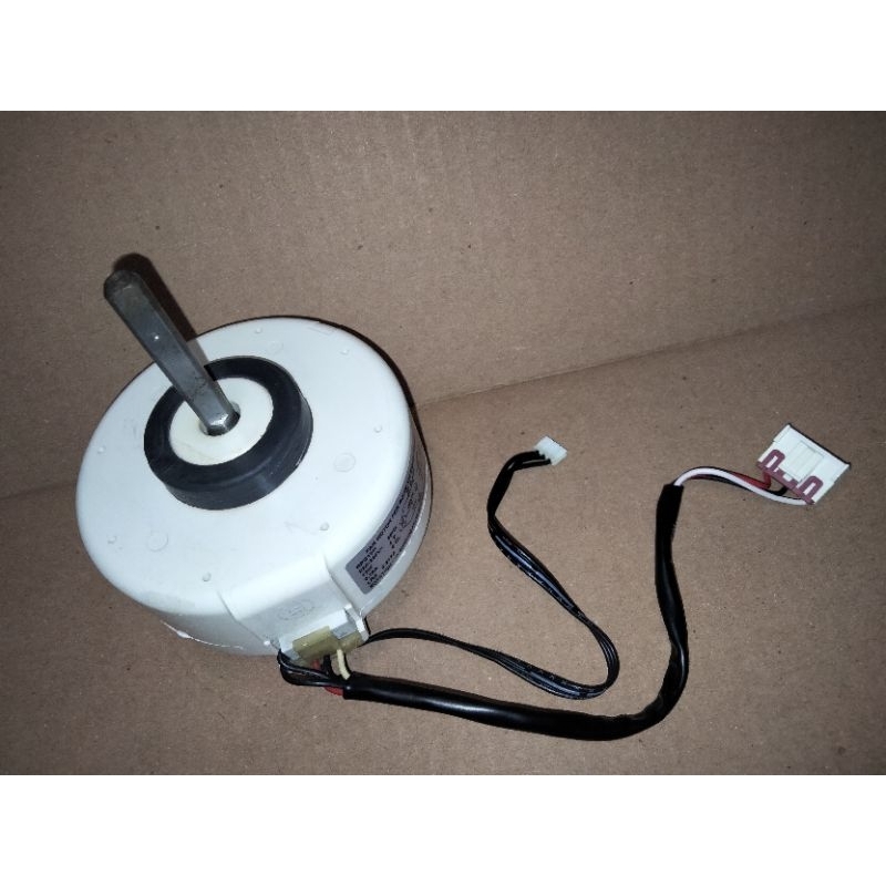 dinamo fan indor AC midea r32