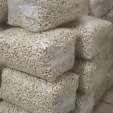 

Kacang Mede Mentah Mete Wonogiri Jumbo W240