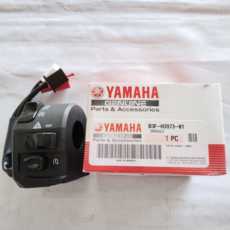 Holder Saklar Kanan Yamaha Lexi 125 NMax 2020 Aerox Connected 2021 [B3F-H3973-01] [B3F-H3973-00]