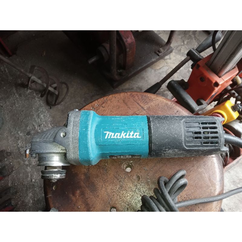 Mesin Gerinda Makita Second Normal