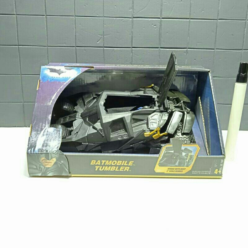 mainan action figurebatmobile tumbler boxBatmobileBattle for gotham city
the dark knight
by mattel
s