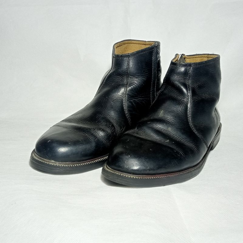 Sepatu Pantofel Pria Mould Made in Italy Size 40 Second Siap Pakai