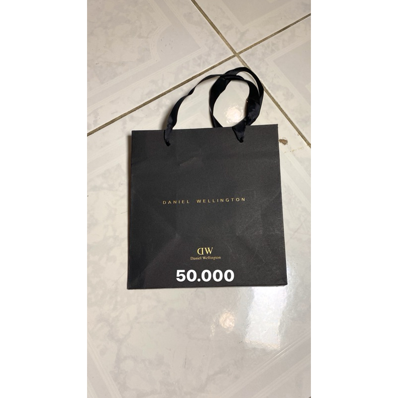 

Paperbag Daniel Wellington Original