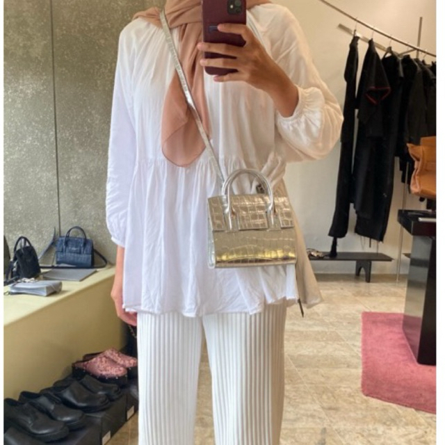 aesthetic pleasure - micro croc SILVER