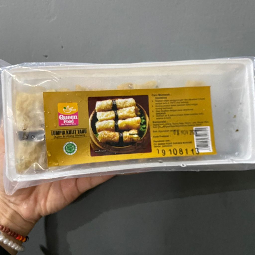 

Queen Food Lumpia Kulit Tahu isi Ayam Dan Udang 180 Gram