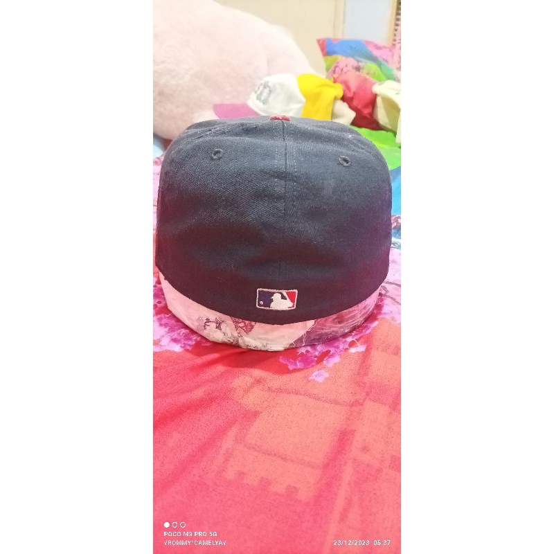 snap back A BRAVES/New era pro model/ USA