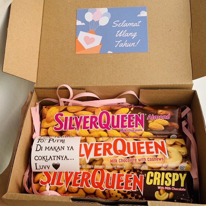 

modelTipe IAV71 Kado Hampers Coklat Silverqueen 3 pcs 62 gr Untuk Hadiah Valentine Pacar Cewek Cowok
