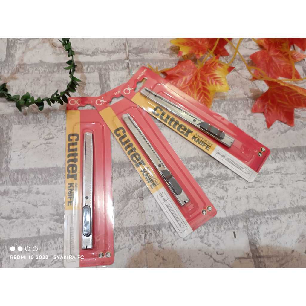 

CUTTER KNIFE//KECIL