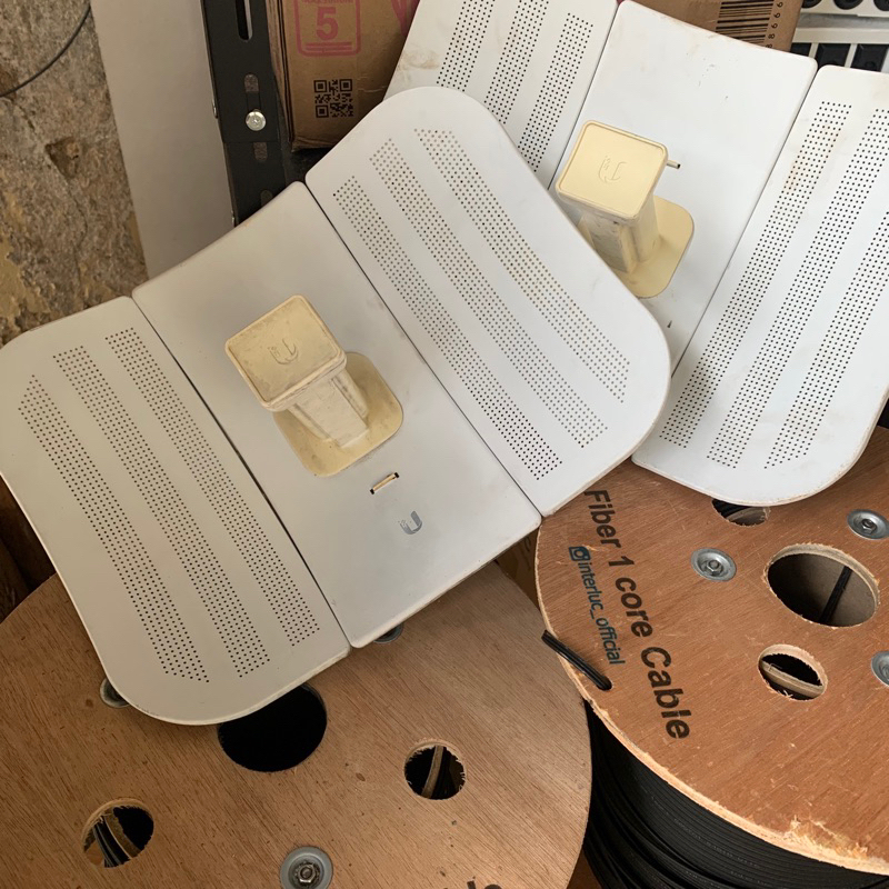 litebeam m5-ubiquity 2 unit