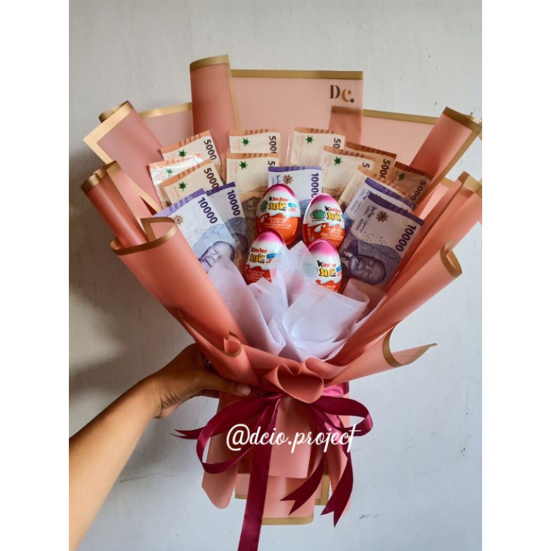 

Buket Uang & Coklat /Bouquet/Hampers/Hadiah/Kado/Pacel