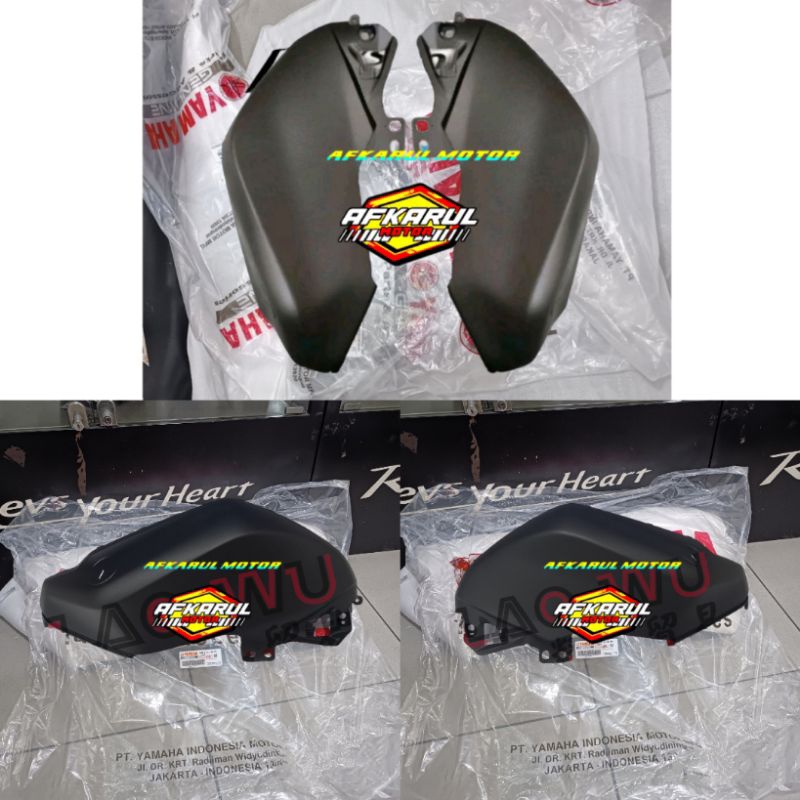 Cover tangki samping kanan kiri Cover tank R15 V3 VVA Hitam dof  original BK6
