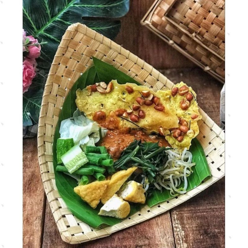Besek pincuk nasi pecel 25 x 30 / Pincuk anyaman bambu / Pincuk pecel
