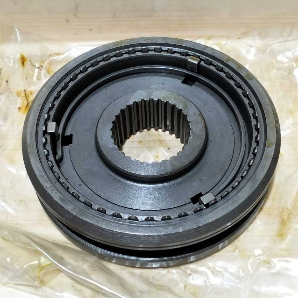 Hub Sleeve Gigi 4 5 Synchronizer Gigi Gear Penghubung ISUZU ELF NMR NKR 71