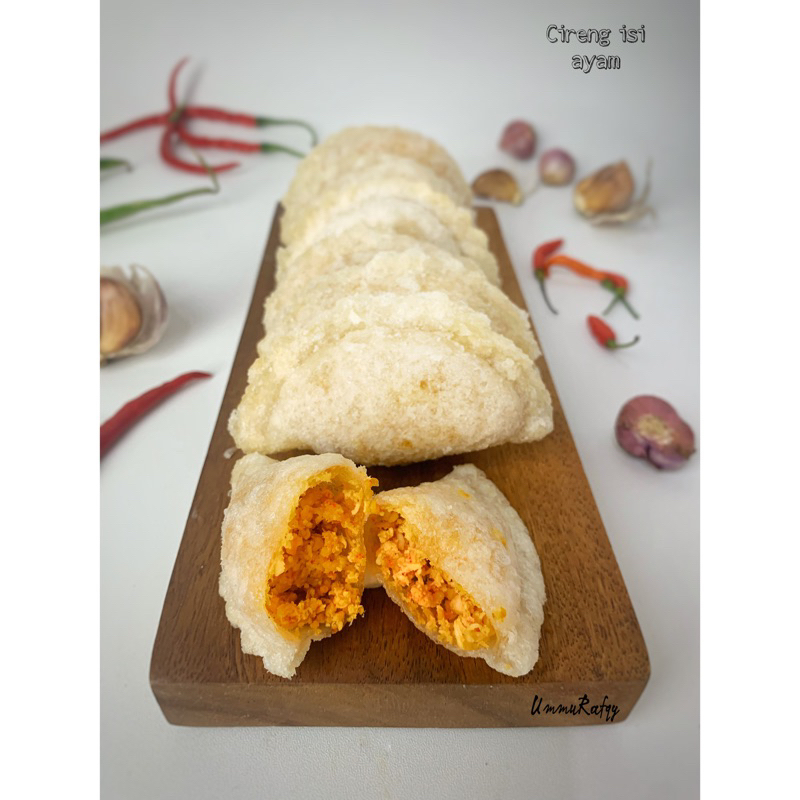 

Cireng isi ayam suwir pedas isi 8 pcs (frozen)