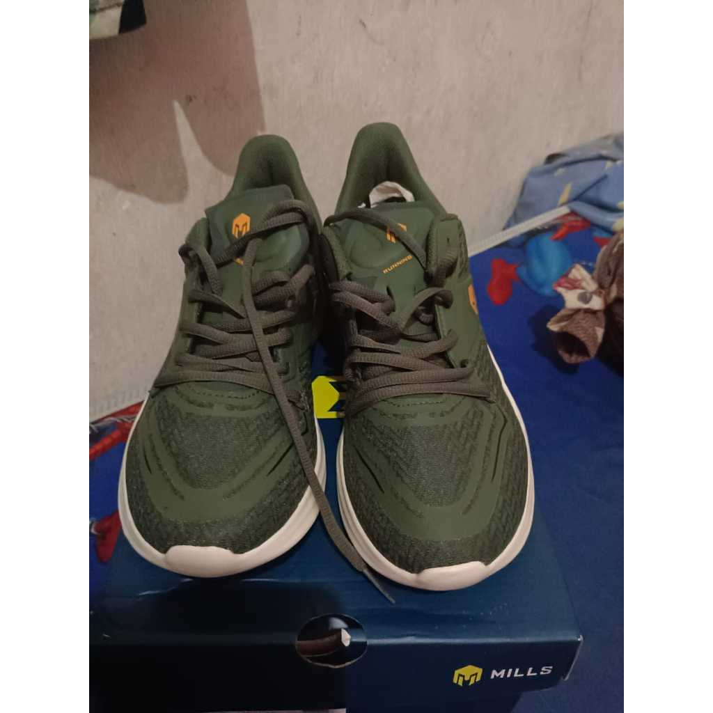 MILLS Sepatu Treximo Omega Olive/Off White