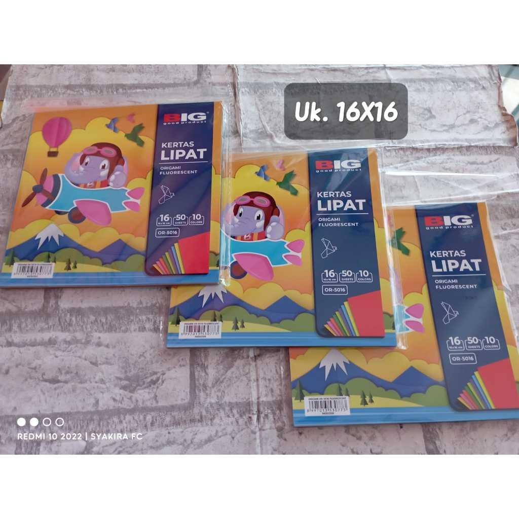 

KERTAS LIPAT BIG GLOSSY//16X16 CM//50 SHEETS