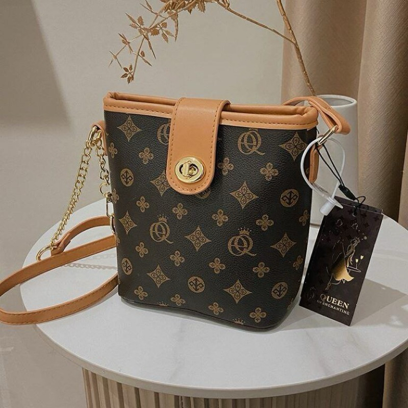 Tas Selempang Queen Fashion Import Wanita Elegan