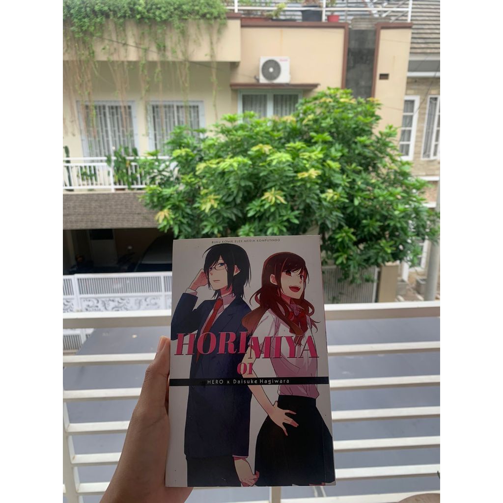 PRELOVED KOMIK SERI HORIMIYA VOL 1