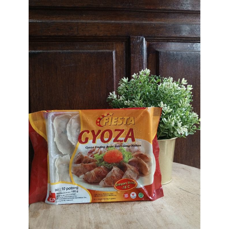 

fiesta gyoza ayam dan udang olahan 180 gr