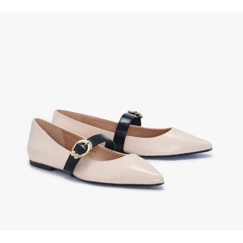 Sepatu Flat Shoes Wanita Fioni by Payless