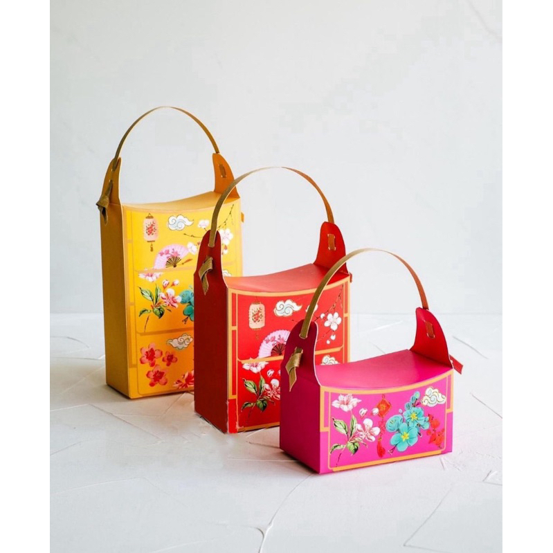 

Box Indonesian Chinese Imlek Heritage Box / Kotak Parsel Ramadhan CNY Kue Sincia / Box Idul Fitri Imlek Motif