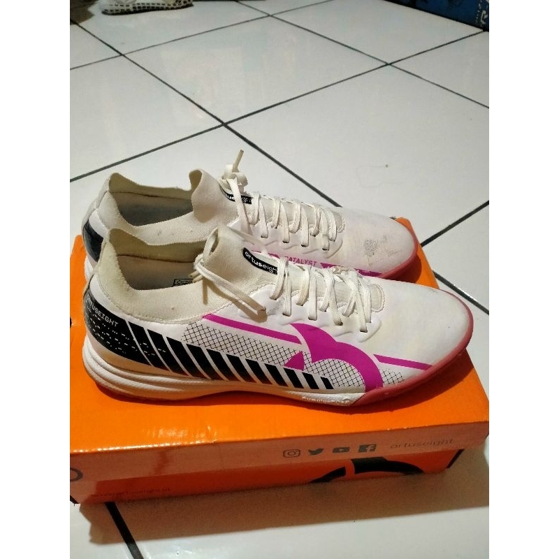 Sepatu Ortus catalyst liberte in second