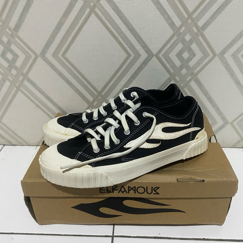 Elfamous Elzero Low - Size 42 - USED