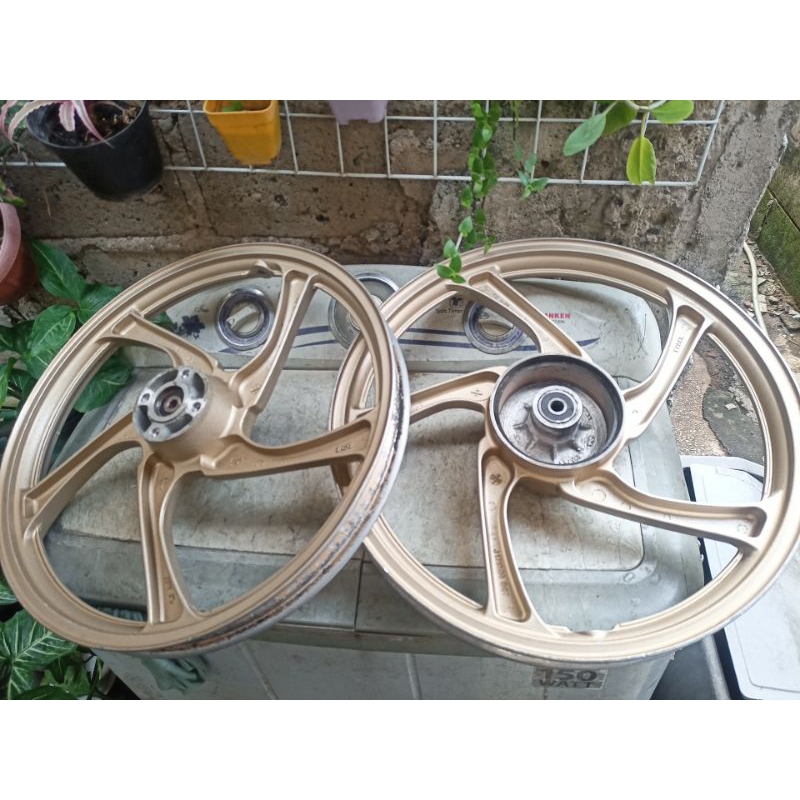 Velg smash titan suzuki bisa smash shogun satria lumba tornado pelek racing palang original ori copo