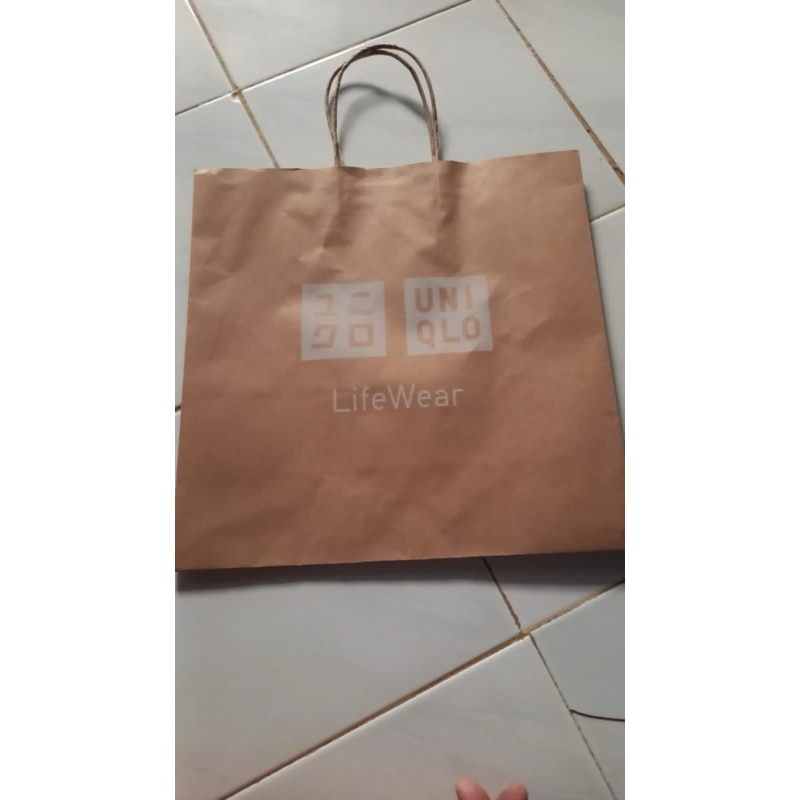 

Paper Bag Uniqlo Large Uk 38 x 38 Original Store