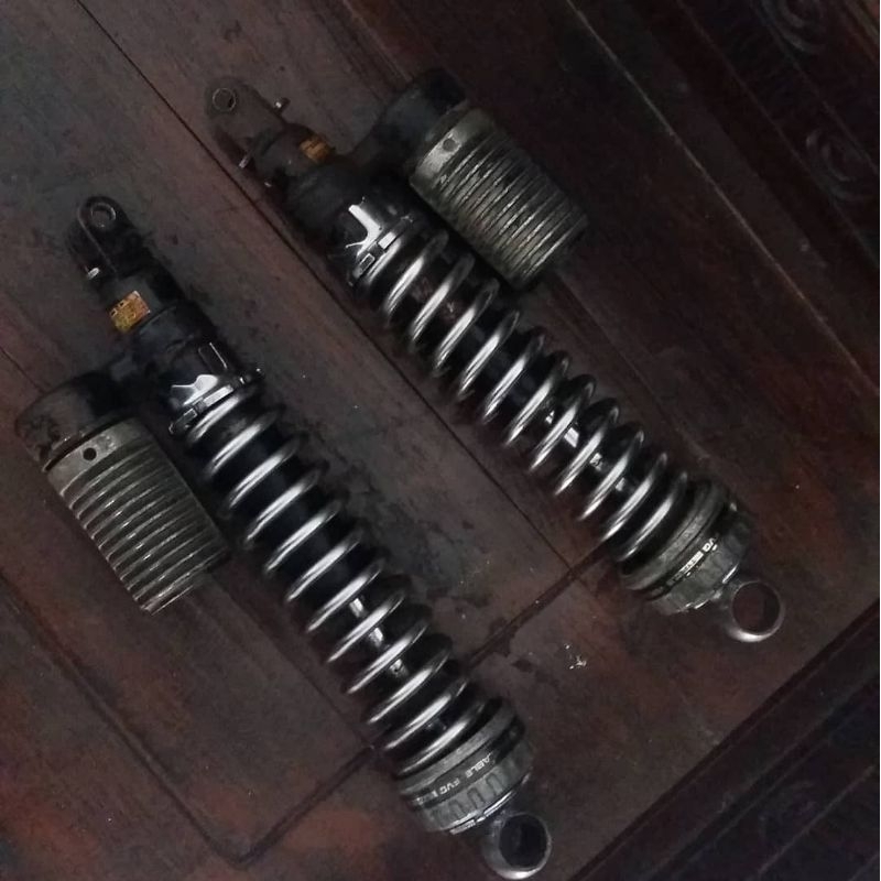 SHOCK SEKOK SHOWA CB 900F CB TWIN