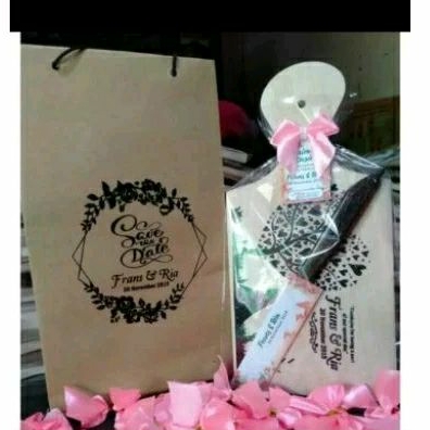 SOUVENIR TALENAN PISAU Plus PaperBAG