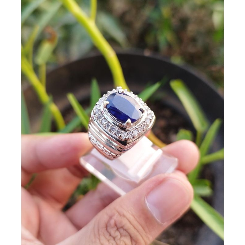 Natural blue sapphire tanzania