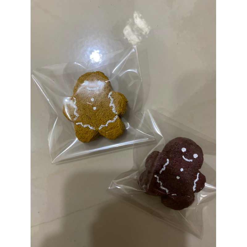 homemade ginger bread squishy (cracks)