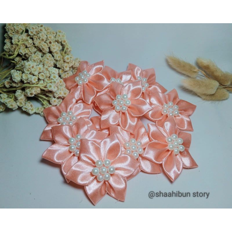 SOUVERNIR Pernikahan/Bros jilbab/Bros murah/Bros pita satin/Bros seragam