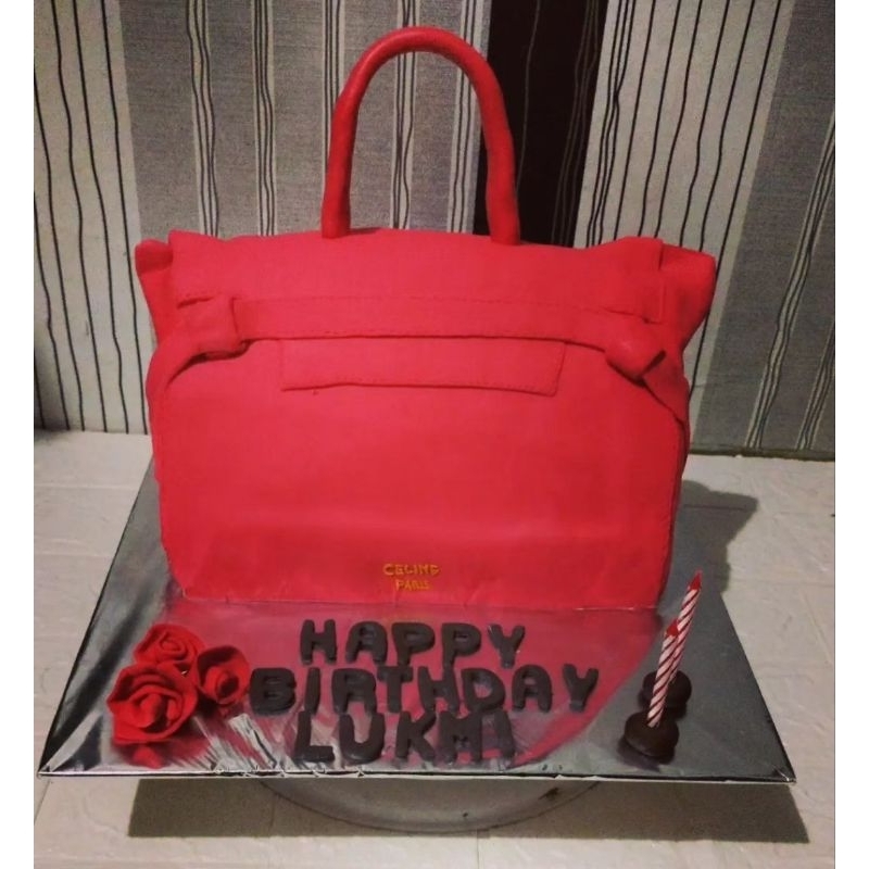 

KUE ULANG TAHUN BENTUK TAS FONDANT / CAKE ULTAH / BIRTHDAY CAKE