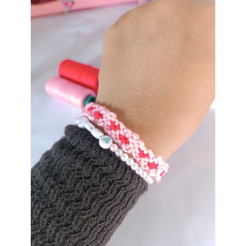gelang tiny heart dari benang jahit /gelang dari benang jahit /gelang benang