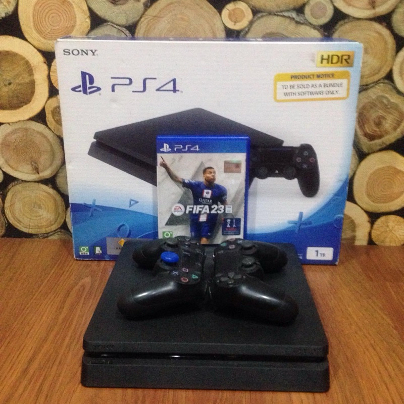PS4 SLIM 1TB CUH-2218B