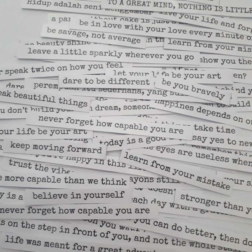 50 pcs random sticker quotes aesthetic/stiker kata-kata motivasi untuk journaling dan scrapbook