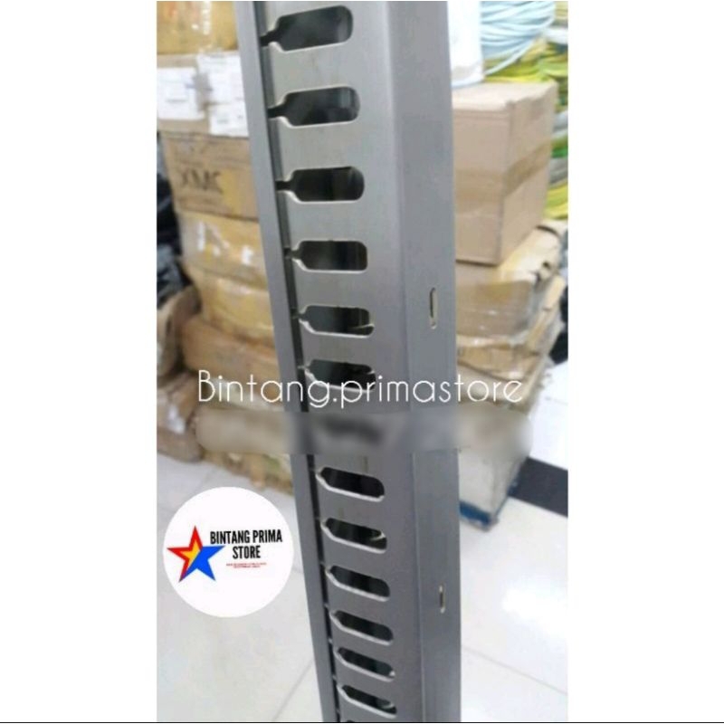 Kabel Ducting / Kabel Duct Lubang ukuran 33x33 mm