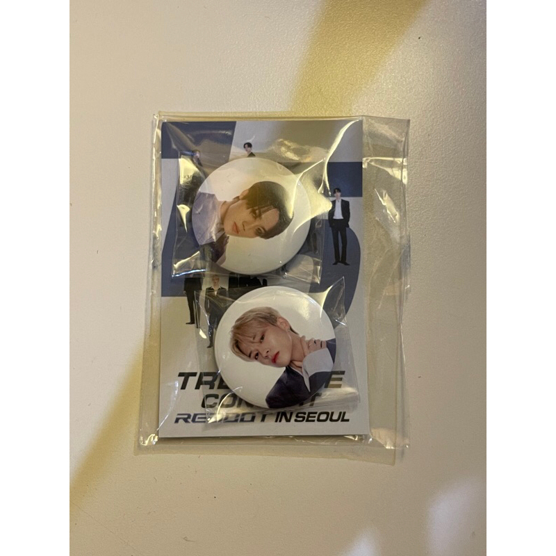Treasure Reboot in Seoul Pin Set - ASAHI & DOYOUNG